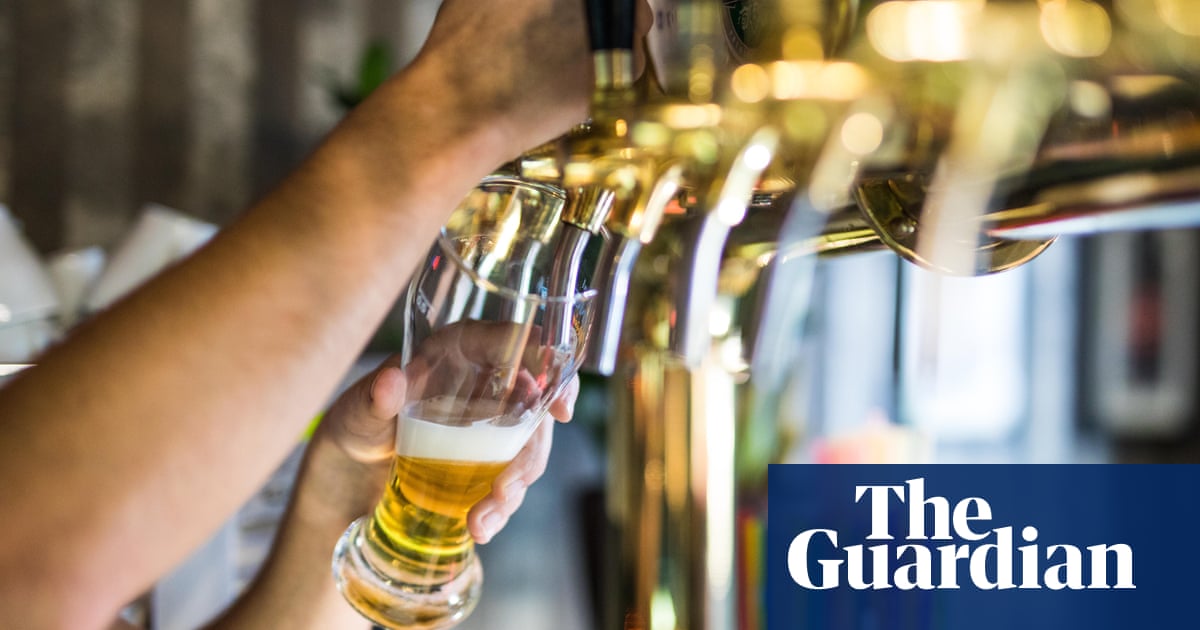 Another drop in UK net migration in 2026 may cause labour shortages, says No 10 adviser