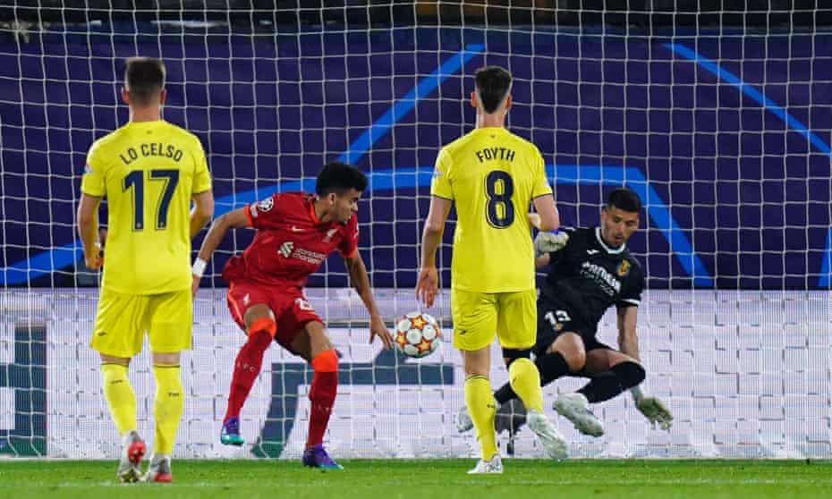 Liverpool's Luis Diaz scores his side's second goal against Villarreal with Gerónimo Rulli, the home goalkeeper, unable to keep out his effort