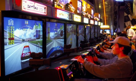 The linked Daytona USA cabinets in the Troc in 1997.
