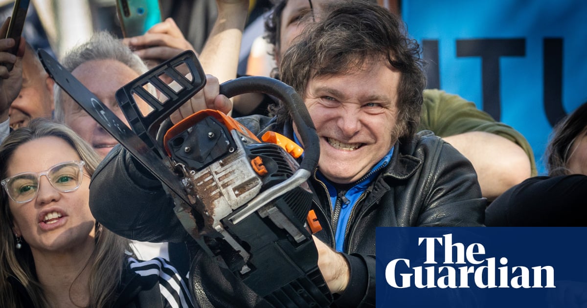 Докато новият крайнодесен президент полага клетва светът наблюдава дали разрушителните