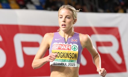 Keely Hodgkinson a réalisé une performance impressionnante dans sa demi-finale du 800 m.