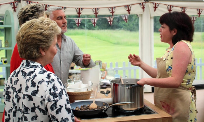 Paul giving feedback to Briony.