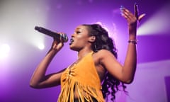 Azealia Banks on stage