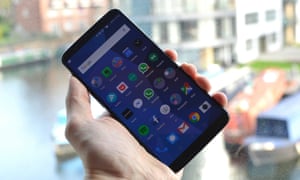 Oneplus 5t Review Premium Full Screen Experience At Half Cost Of