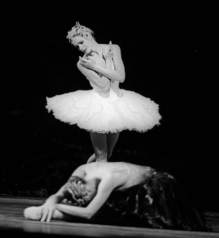 Deborah Bull in Swan Lake at the Royal Opera House, London, in 1995.