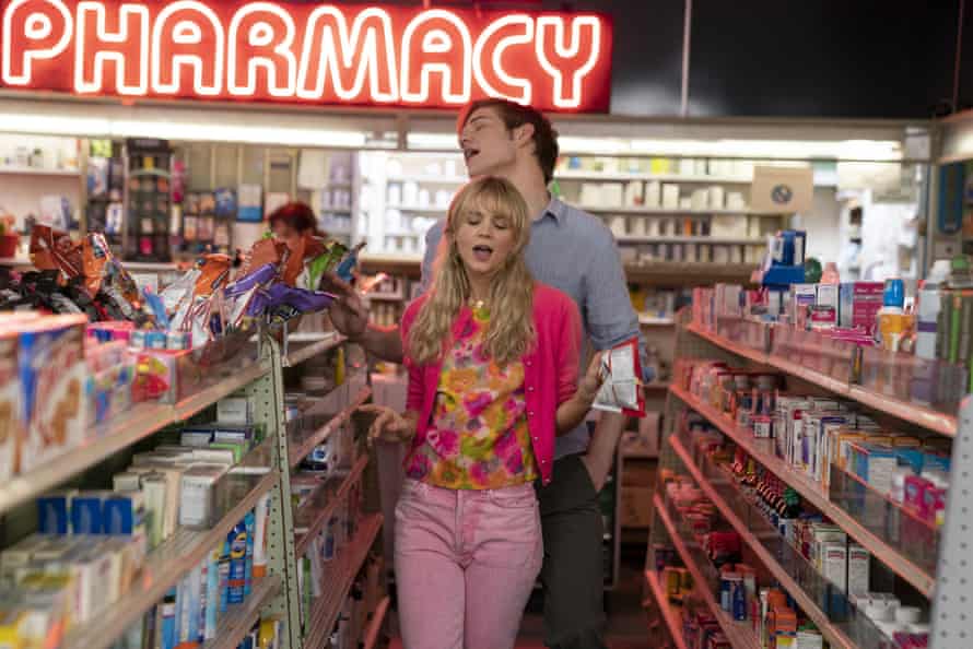 Carey Mulligan and Bo Burnham in a scene from Promising Young Woman