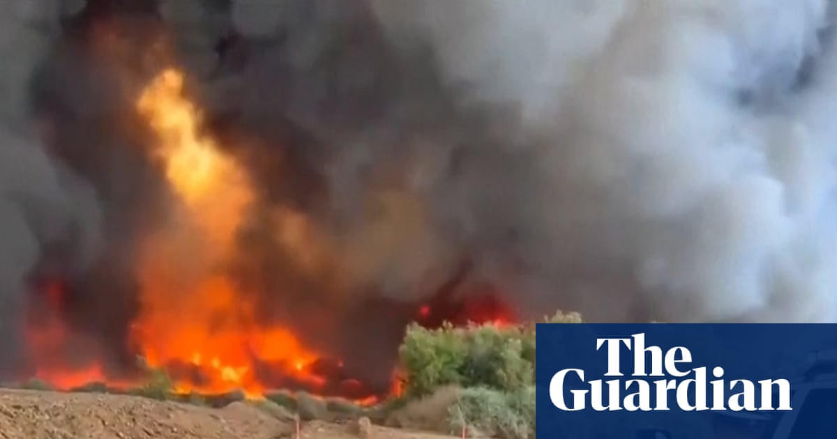 Hazen Fire in AZ Wildin' Out, But No Evacs Yet