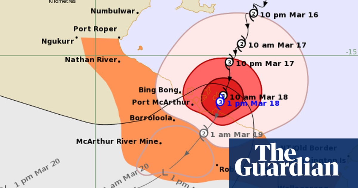 Tropical Cyclone Megan makes landfall in NT as dangerous conditions prevent evacuations