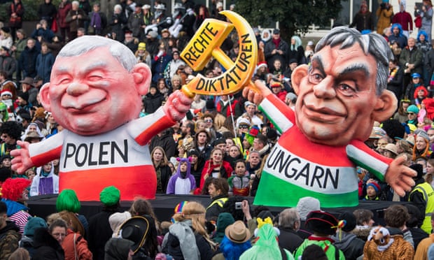 A float features Viktor Orban and Jaroslaw Kaczynski at the Rose Monday parade.