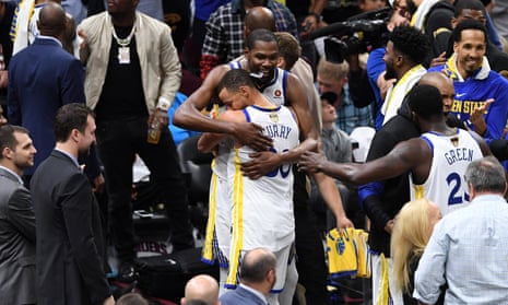 Warriors top Cavaliers for second straight title