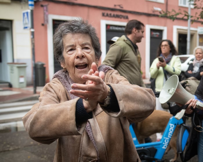 María del Carmen Abascal, symbol of Spain’s housing protests, dies aged 87