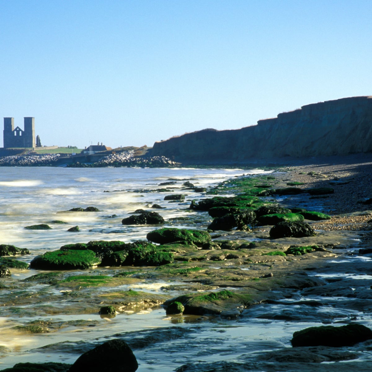 The Way To The Sea By Caroline Crampton Review The Thames But No Fond Cliches History Books The Guardian