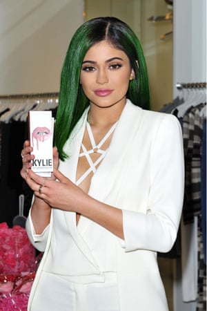 kylie jenner, whose cosmetics company kylie cosmetics uses shopify