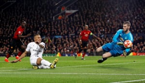 Kylian Mbappe shoots when he clears.