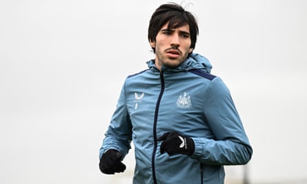 Sandro Tonali training with Newcastle