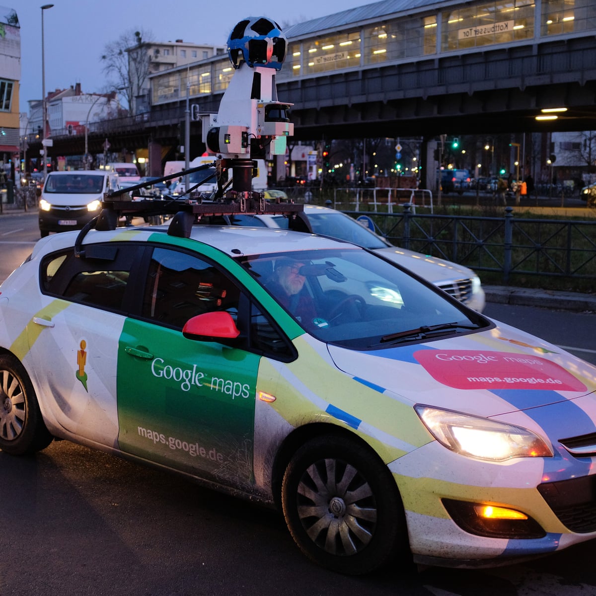 pic Google Maps Car Camera calculate car accident risks