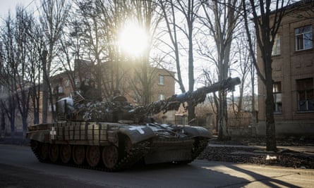 Beryl TV 3500 In the ‘Bakhmut meat grinder’, deadlocked enemy forces slog it out | Ukraine global 