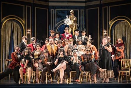 Die Fledermaus at Opera Holland Park.