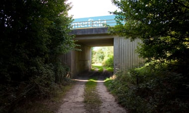 ARTICLES - Underpass