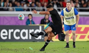 New Zealand’s Richie Mo’unga converts a try.