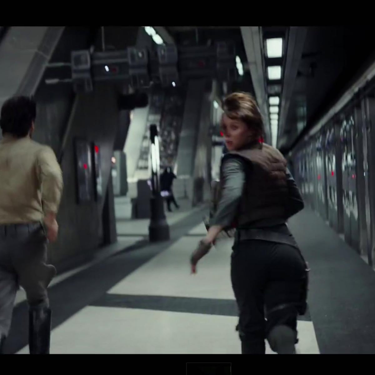 Star Wars Rogue One Clip Apparently Filmed At London Tube Station