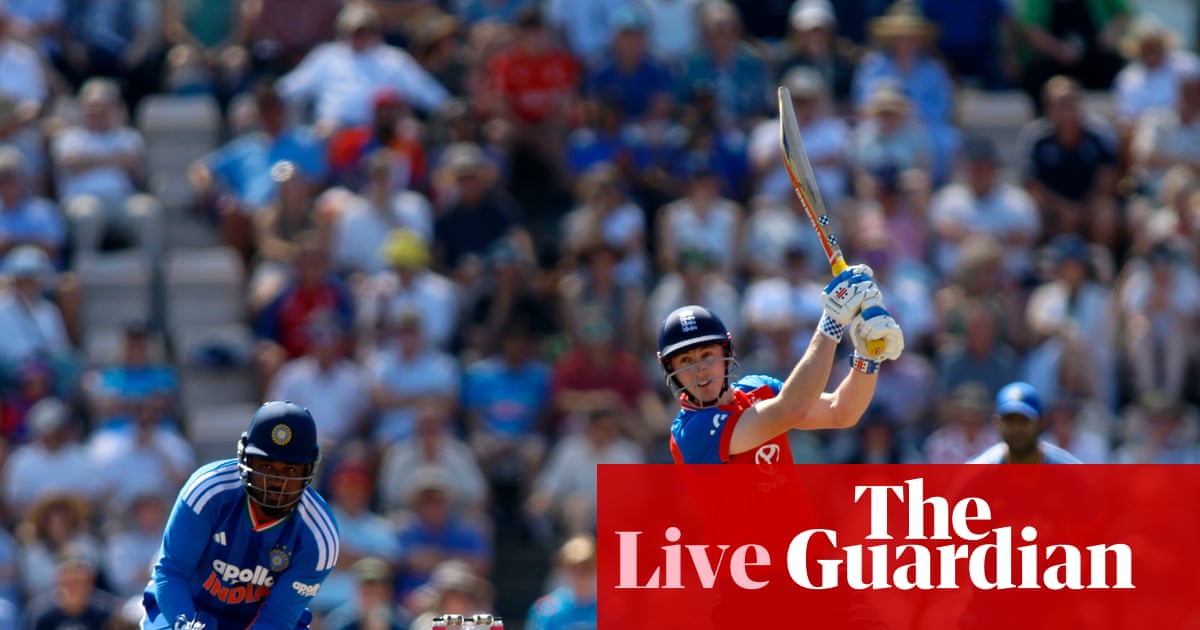 Jos Buttler batting during England against India at Southampton