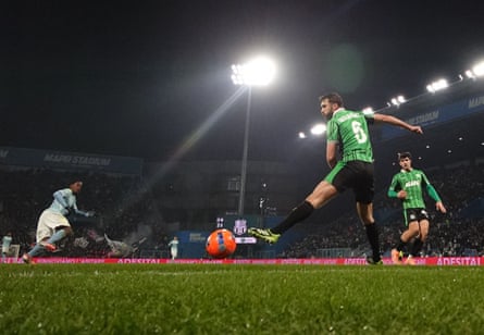 Jonathan David scores for Juventus against Sassuolo