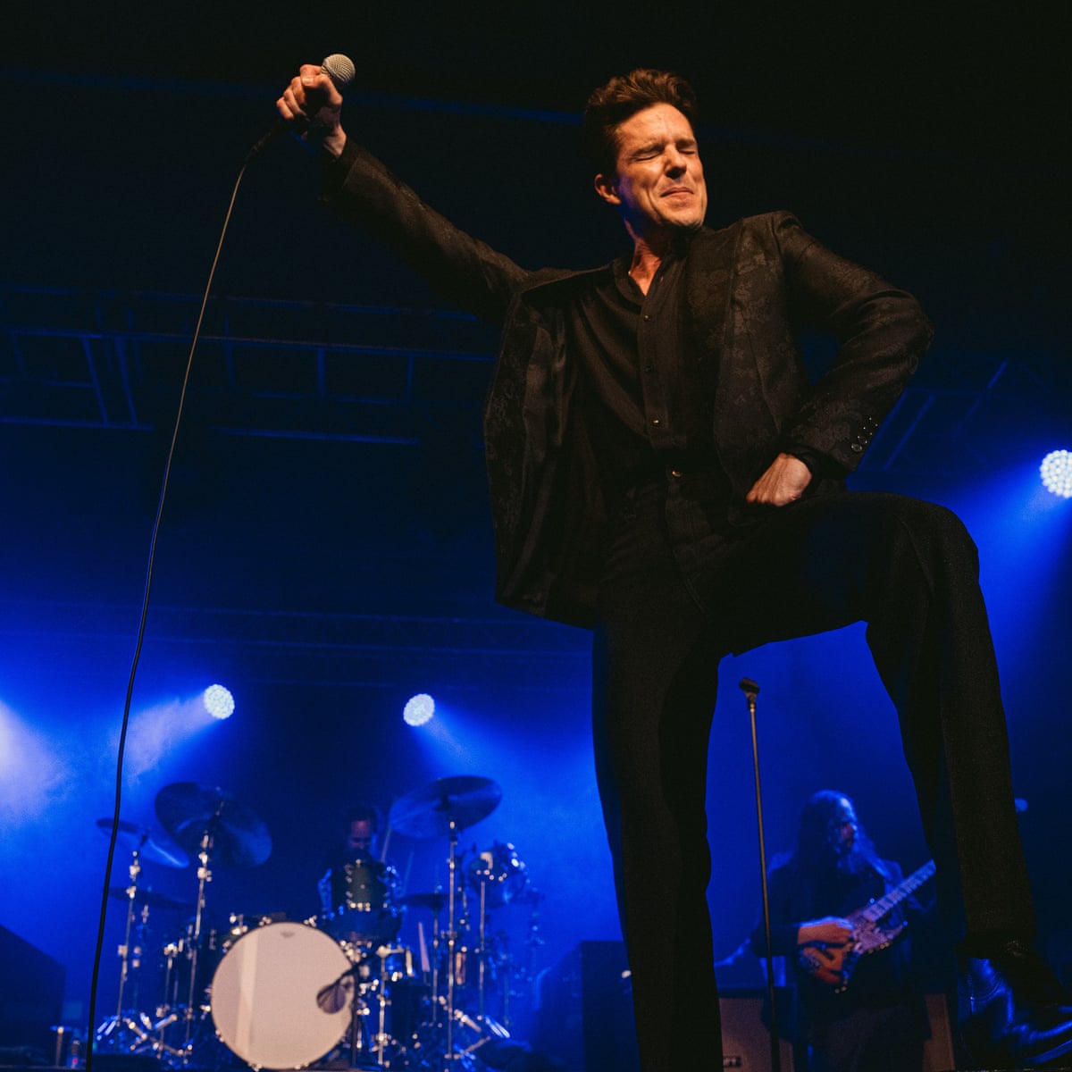 Booing and walkouts after the Killers tell Georgia audience Russian is their ‘brother’ (theguardian.com)