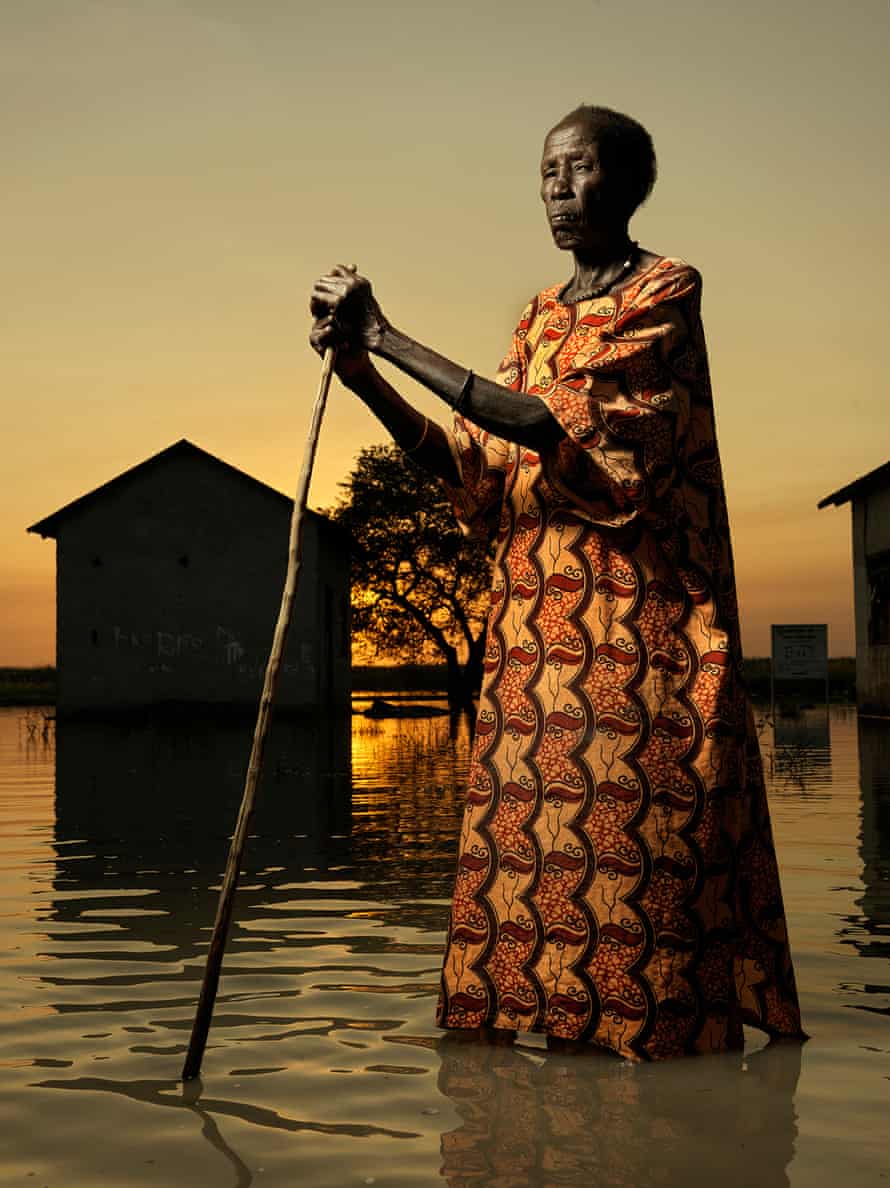 Nyakeak Rambong, 70