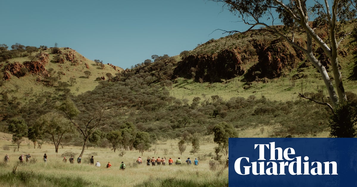 ‘We’re coming for you’: NT police search for suspect after body of missing five-year-old found