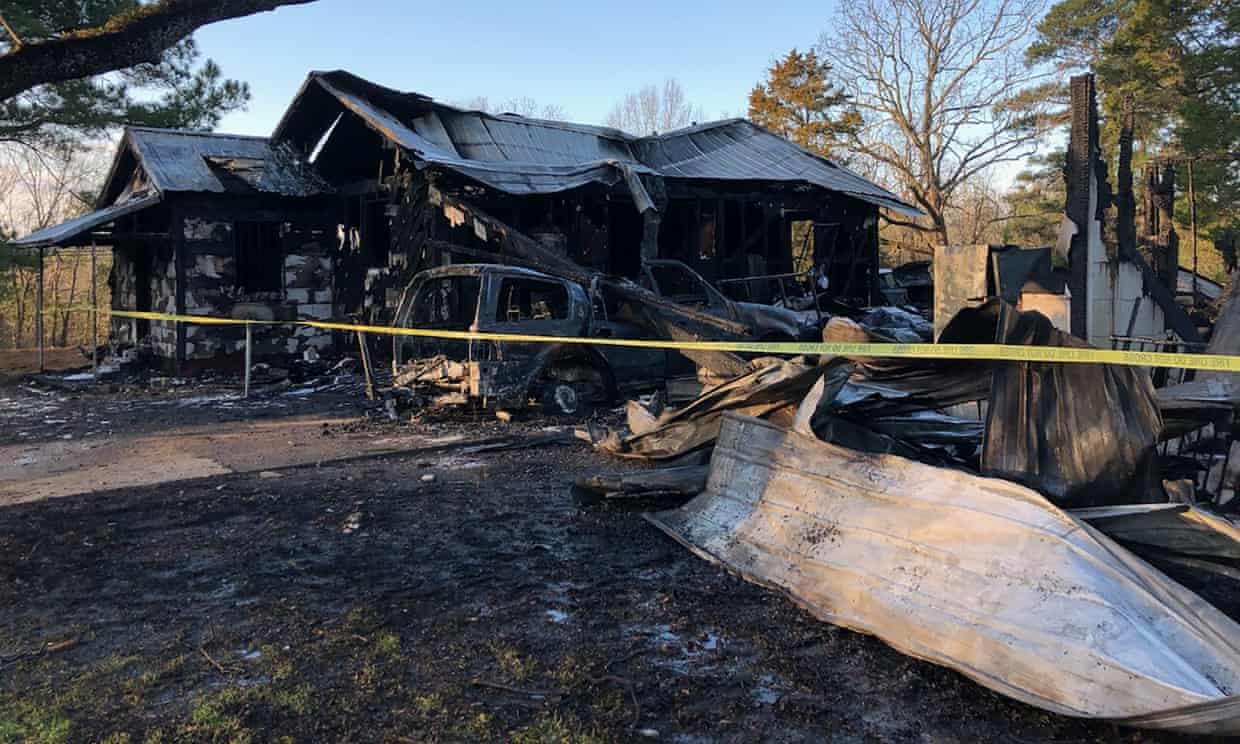 Mother and six children killed in fire in Mississippi