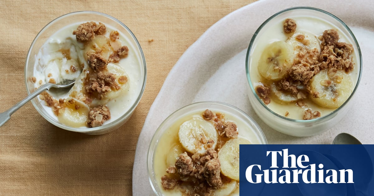 Benjamina Ebuehi's recipe for yoghurt panna cotta with banana and tahini crumble | The sweet spot