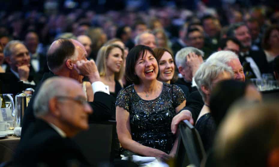 Return of the ‘nerd prom’: Covid-19 and Ukraine war loom over White House correspondents’ dinner – The Guardian US Return of the ‘nerd prom’: Covid-19 and Ukraine war loom over White House correspondents’ dinner – The Guardian US