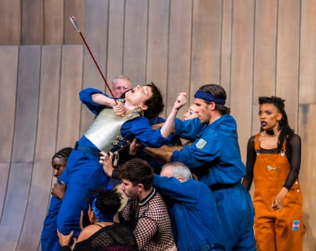 Isobel Thom (Joan), centre, and company in I, Joan at the Globe.