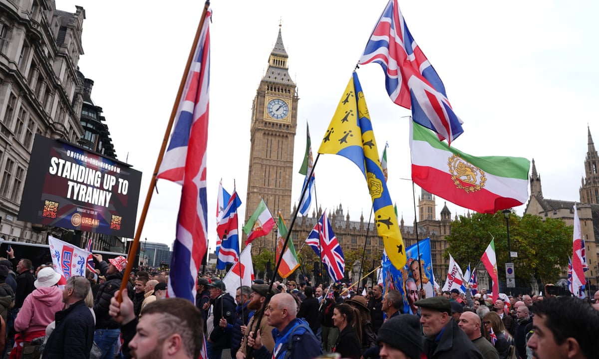 Thousands of Tommy Robinson supporters gather in central London | Far right | The Guardian