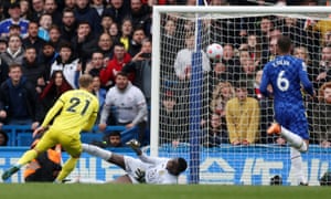 Christian Eriksen puts the Bees ahead.