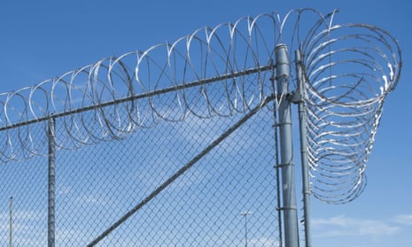 prison yard el reno federal correctional institution