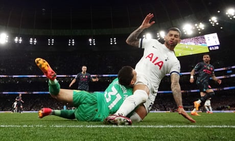 Cristian Romero collides with Ederson, leading to the the Manchester City goalkeeper’s withdrawal at Spurs.