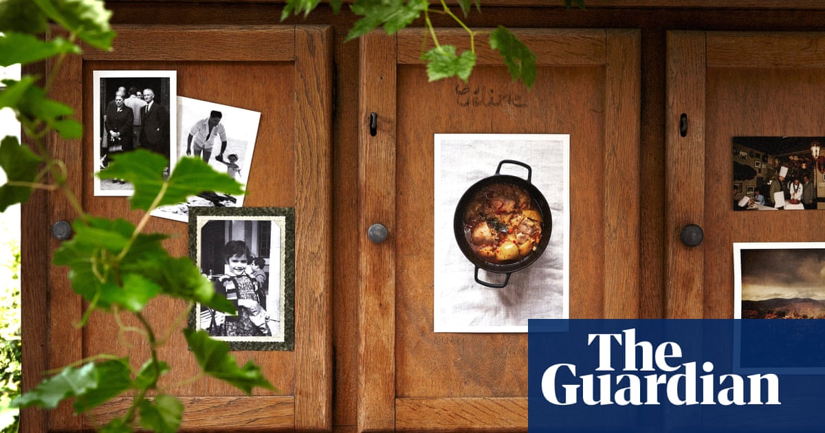 Miriam Gonzalez Durantez S Recipe For Castilian Chicken Pot Stew