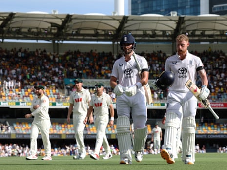 Ben Stokes and Will Jacks walk off for the tea break.