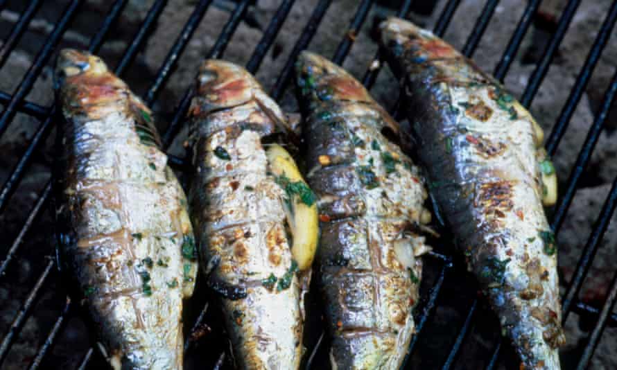 Barbecued sardines