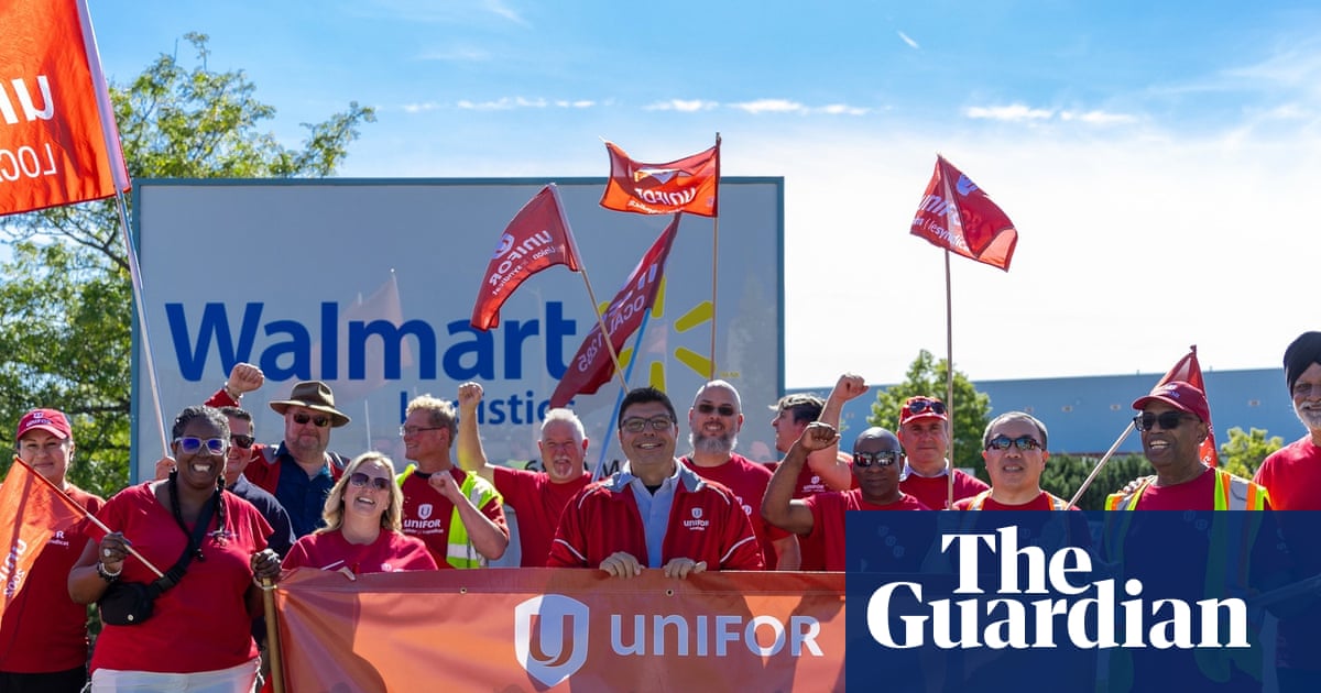 ‘Historic’: Canadian warehouse workers sign first-ever union deal with Walmart ‘Historic’: Canadian warehouse workers sign first-ever union deal with Walmart