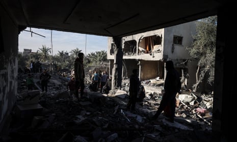 How humanitarian aid in Gaza is being used as an instrument of war - Los  Angeles Times