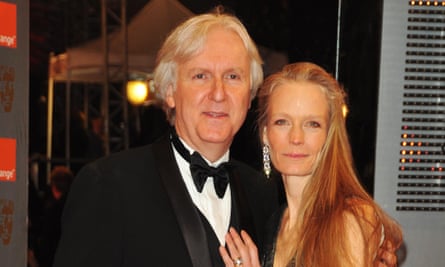 Cameron with his wife Suzy Amis, 2010.