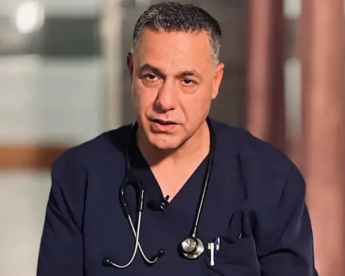 Israel puts Palestinian doctor in solitary confinement after 17 months held without charge | Israel | The Guardian
