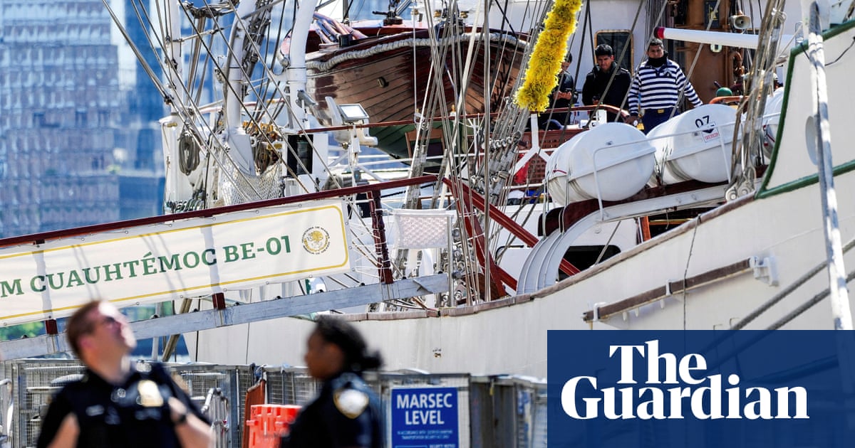 Mexican navy says ship's pilot in deadly bridge crash was from New York