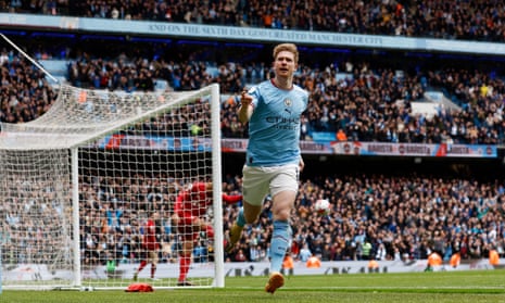Manchester City’s Kevin De Bruyne celebrates scoring their second goal.