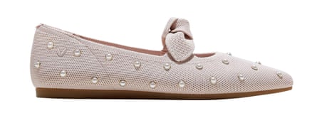 fabric pumps with a bow and pearl studs