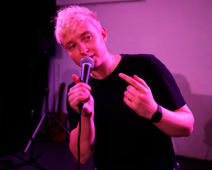 Babyfleareindeerbag review – build your own Edinburgh fringe smash hit