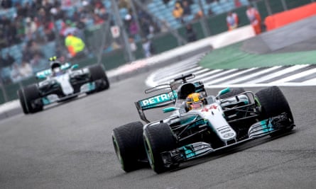 Lewis Hamilton Takes Pole For British F1 Gp With Kimi Raikkonen Second Formula One 17 The Guardian